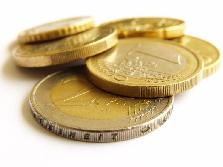 tas de pièces d'euros