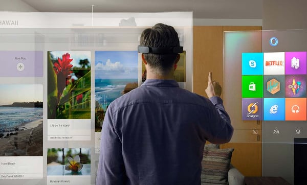 L'HoloLens sera en vente après des professionnels dans le courant 2016. 