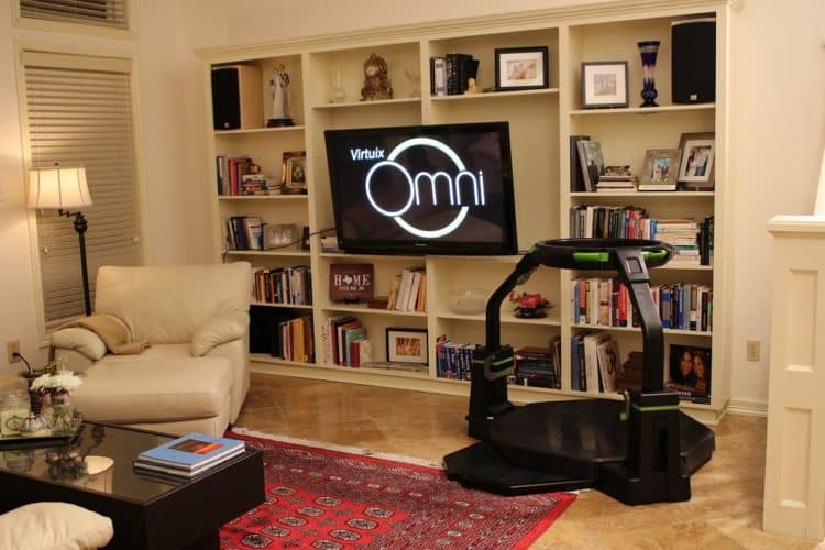 Le Virtuix de l'Omni est plus adapté au salon que la Virtusphere