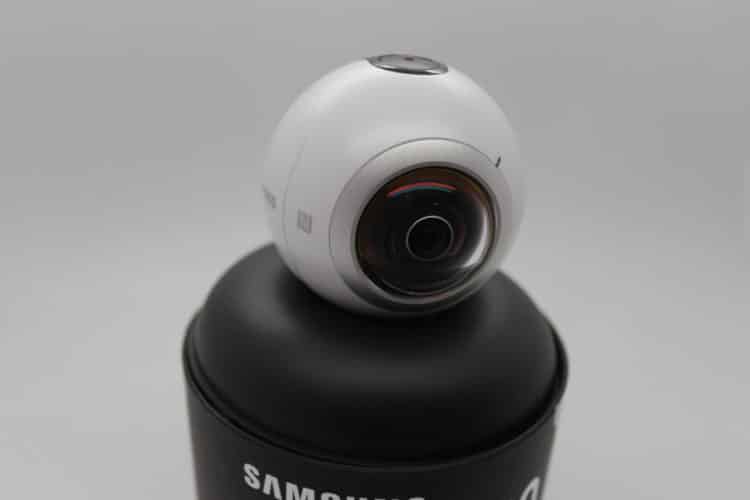 Unboxing Samsung Gear 360