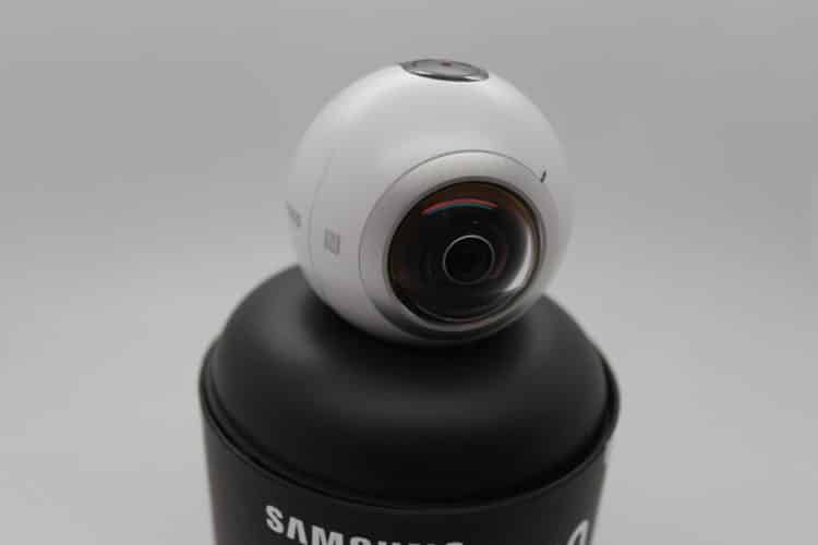 Unboxing Samsung Gear 360