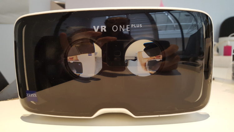 Test Zeiss VR One plus mobile casque prix date avis graphismes samsung gear homido