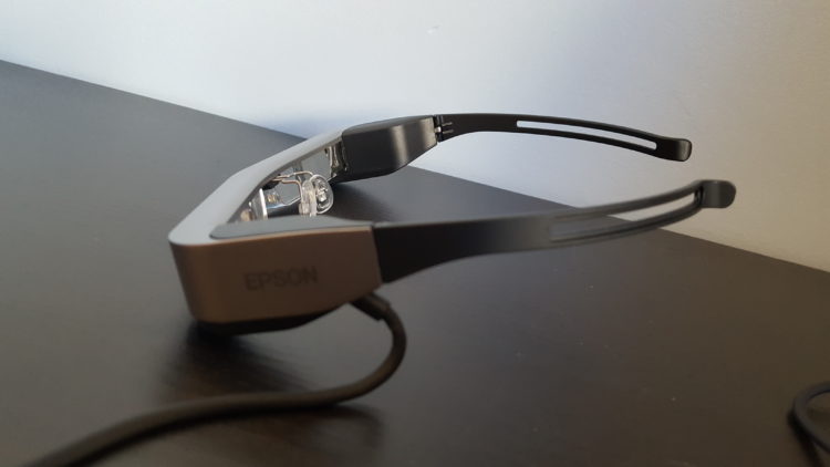 test epson bt 300 lunettes realite augmentee connectee avis prix applications tutoriel acheter