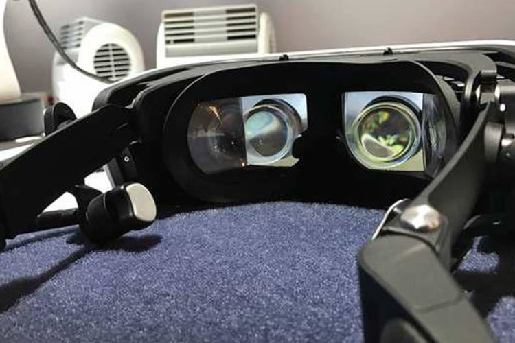 Casque VR Panasonic FOV 220 degrés champ vision complet