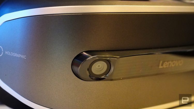Lenovo casque prototype CES HoloLens Microsoft Windows Holographic plateforme présentation VR AR MR mixte réalité augmentée intégration lentilles 