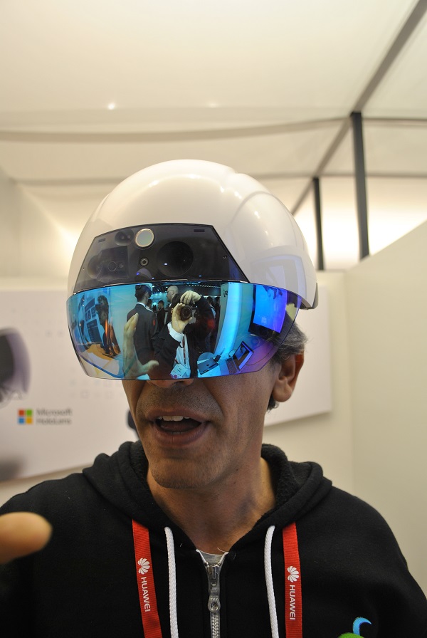 xavi daqri hololens réalité augmentée