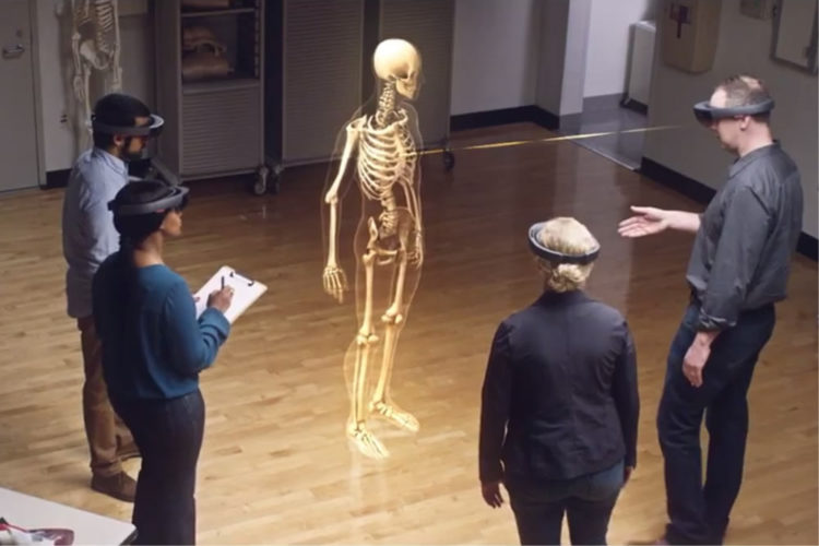 Anniversaire Hololens