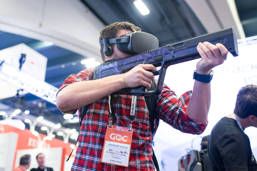 Striker VR Rifle accessoire jeux tir en réalité virtuelle