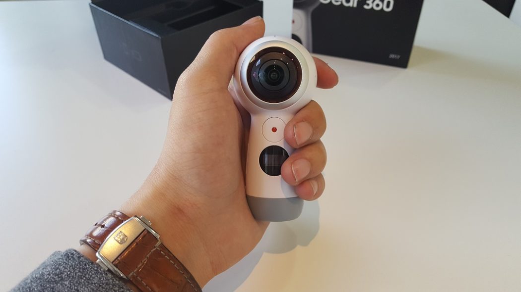 test gear 360 Samsung prise en main taille