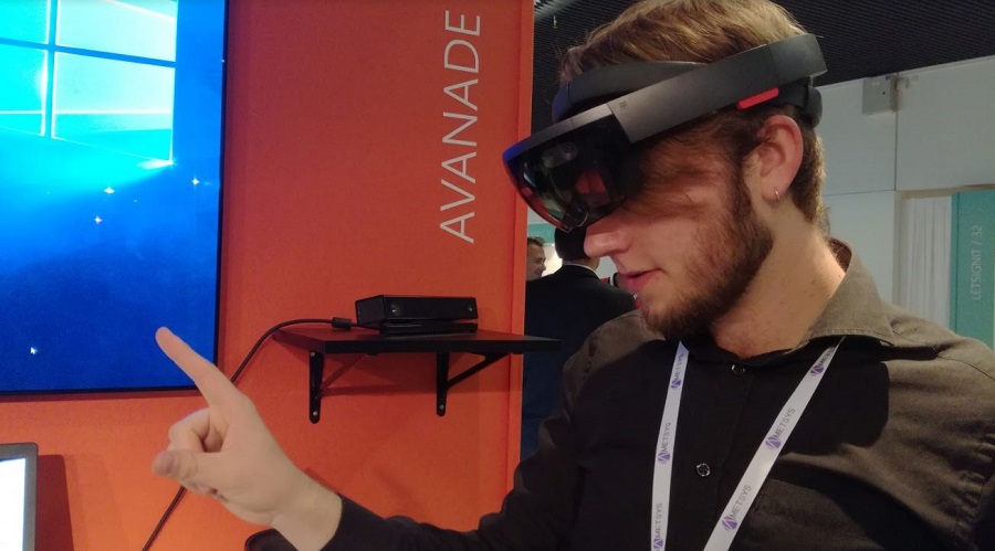 microsoft experiences avanade stand