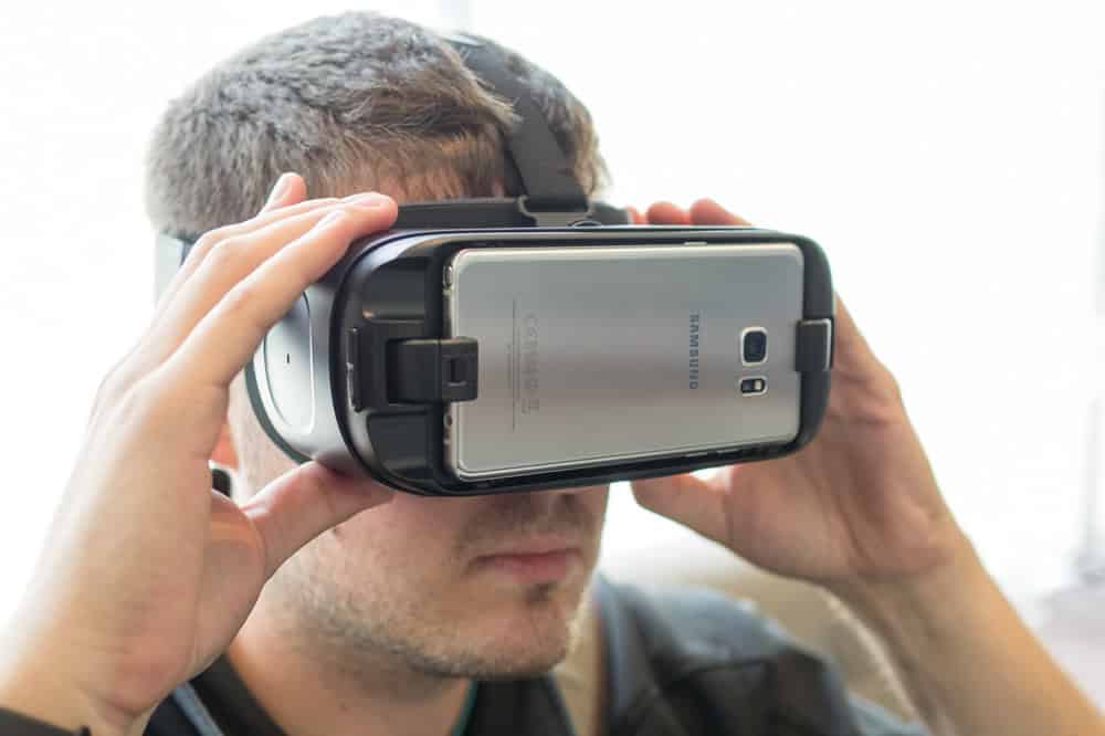 Samsung Galaxy A8 et A8+ compatibles Gear VR