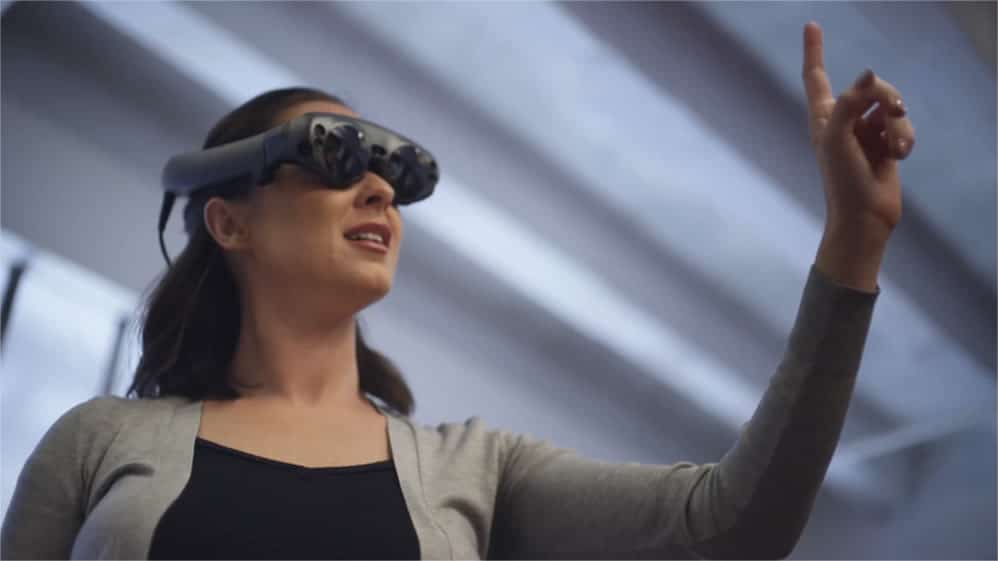 Magic Leap One Microsoft HoloLens Apple Glass