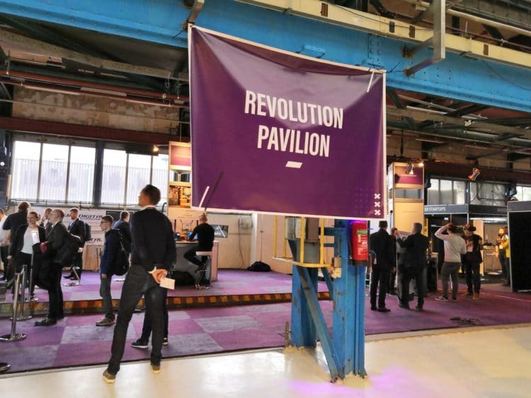 vr days pavillon revolution