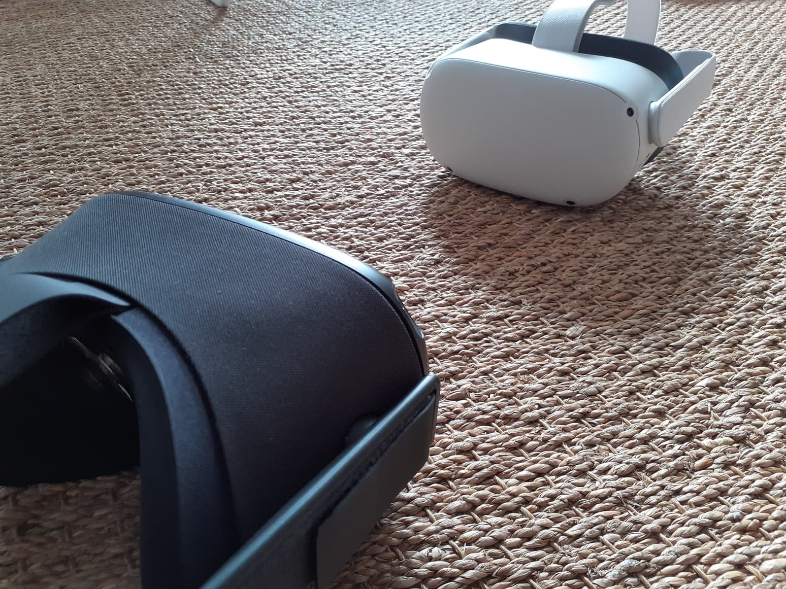 oculus quest 2 или playstation vr