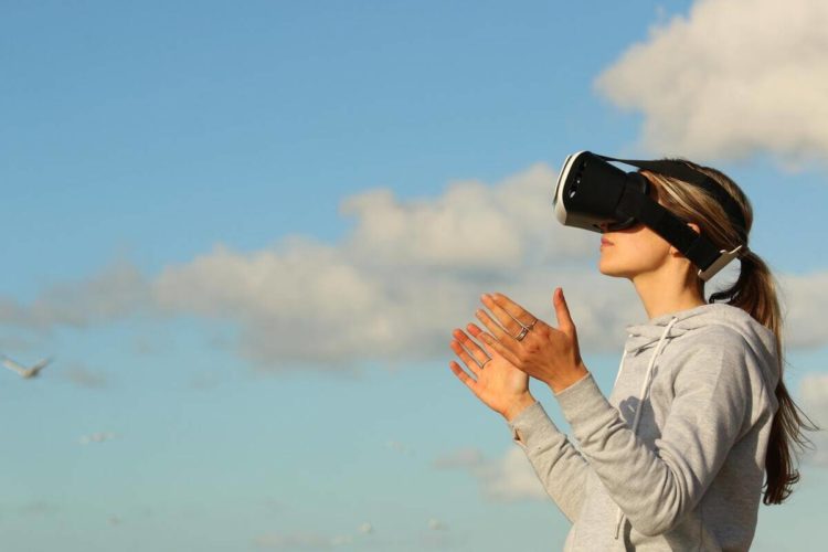 réalité virtuelle explorer soleil casque réalité virtuelle