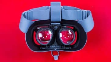 Les lunettes Daydream View VR de Google étaient utilisées pour affronter le Samsung Gear VR. Maintenant, avec Qualcomm, les entreprises s'associent.