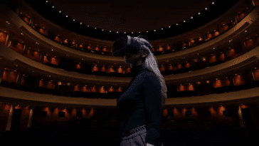Un nouvel opéra a été construit à partir de zéro en recourant notamment à la technologie de réalité virtuelle.