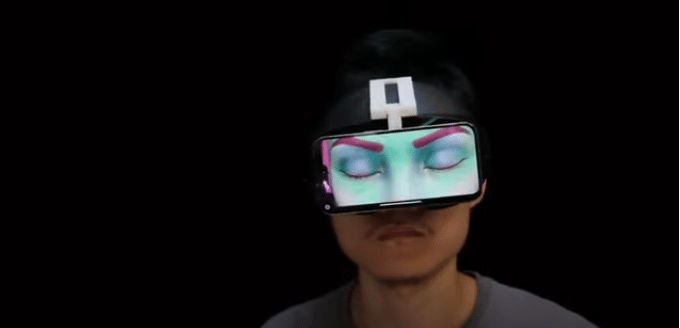 Voici ce qui se passe quand l'écran frontal Vision Pro est recréé sur Quest Pro via l’iPhone