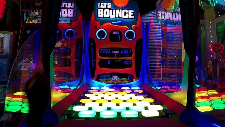 Bounce Arcade Velan Studios flipper VR