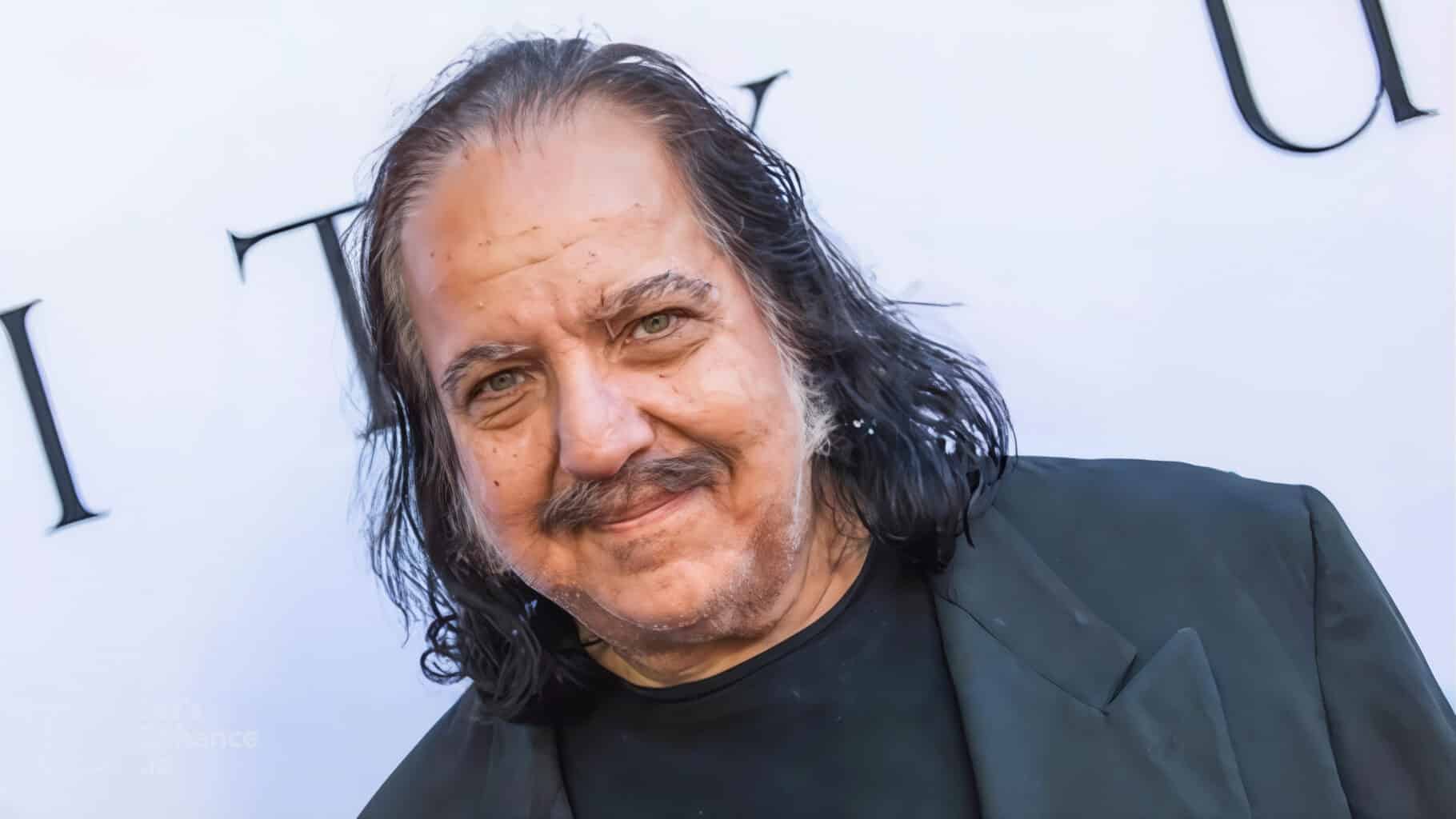 Ron Jeremy : l'acteur porno américain légendaire au parcours unique