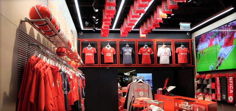 S.L. Benfica lance la première boutique immersive