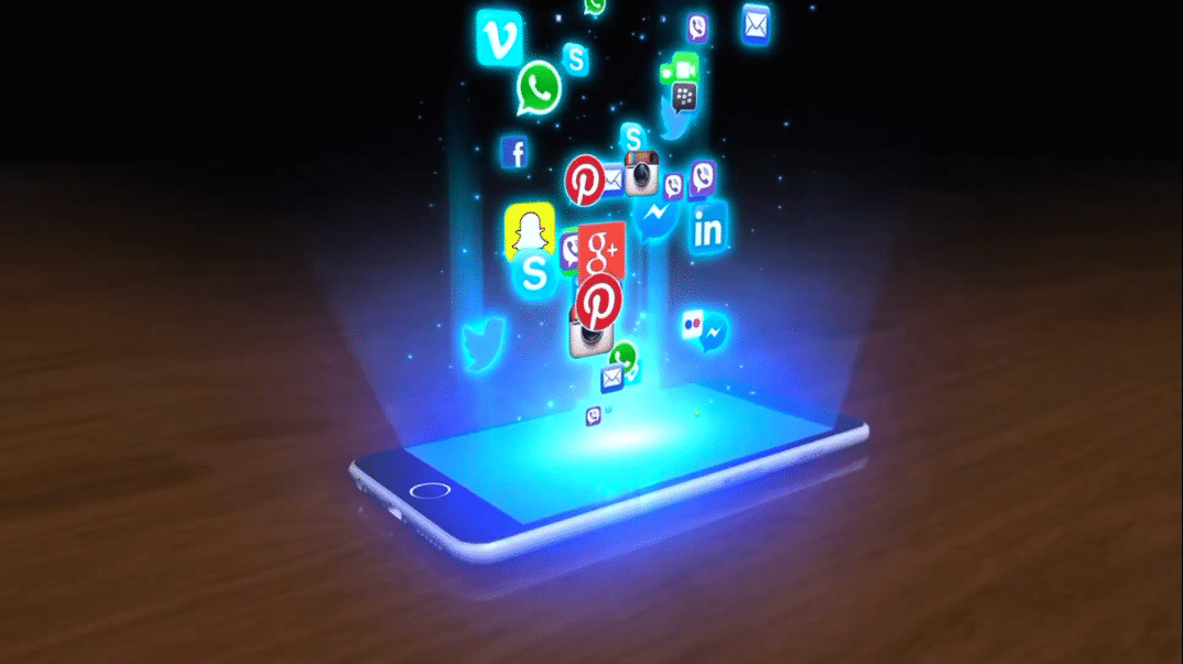 Lensa by Prima Labs smartphone avec applis en hologramme