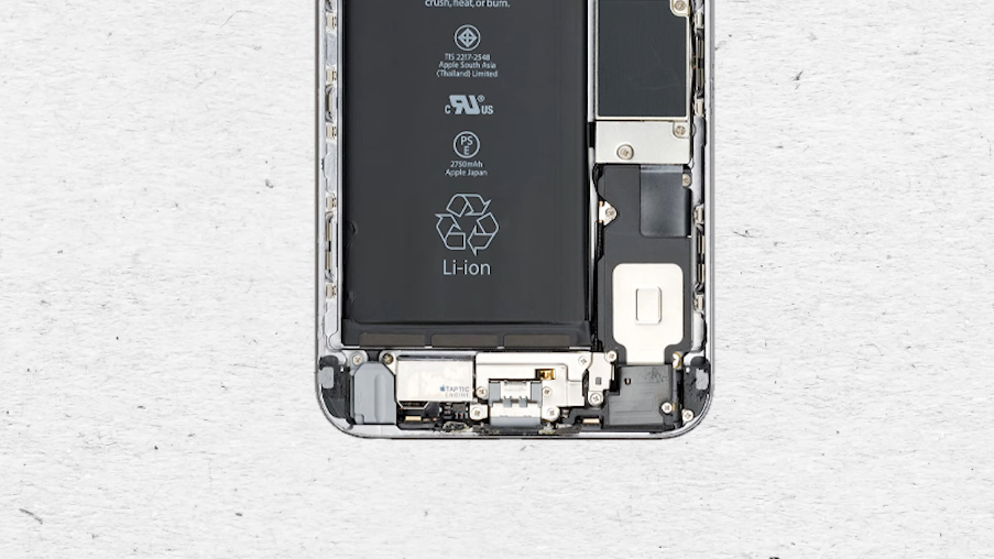 Emplacement du moteur Taptic Engine Apple dans un iPhone