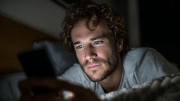 Ce que le contenu adulte et le cinéma disent déjà de l’IA de demain