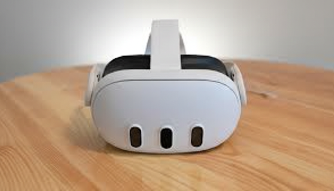 Lequel choisir entre Android XR vs Meta et Apple.