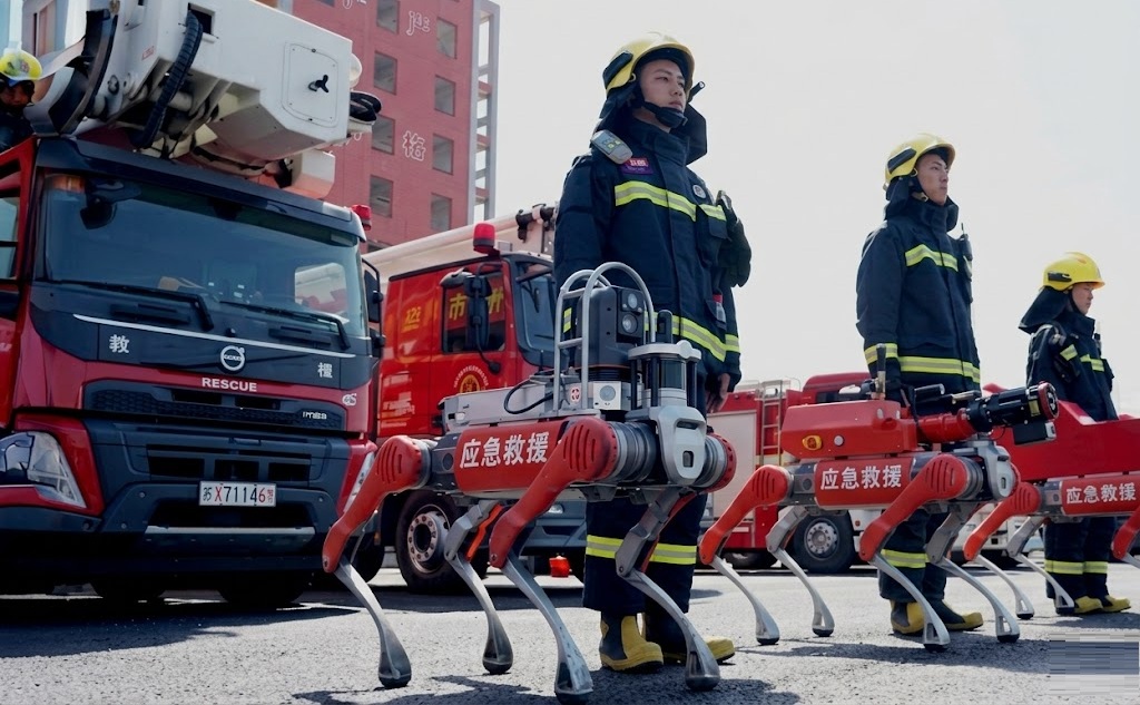 Robots pompiers (c) Unitree