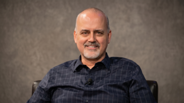 L'architecte du Vision Pro, Mike Rockwell envisage de démissionner de ses fonctions